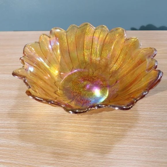 Vintage Iridescence Yellow / Amber Sunflower Glass Bowl - Picture 5 of 6